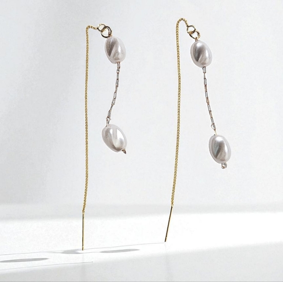18K Gold Plated Faux Pearl Threader Earrings Dainty - Picture 1 of 4